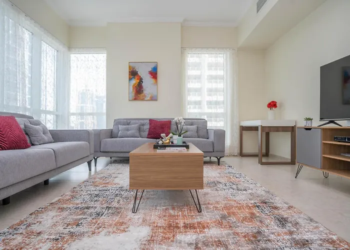 Spacious Living 1 Bedroom Dubai Marina