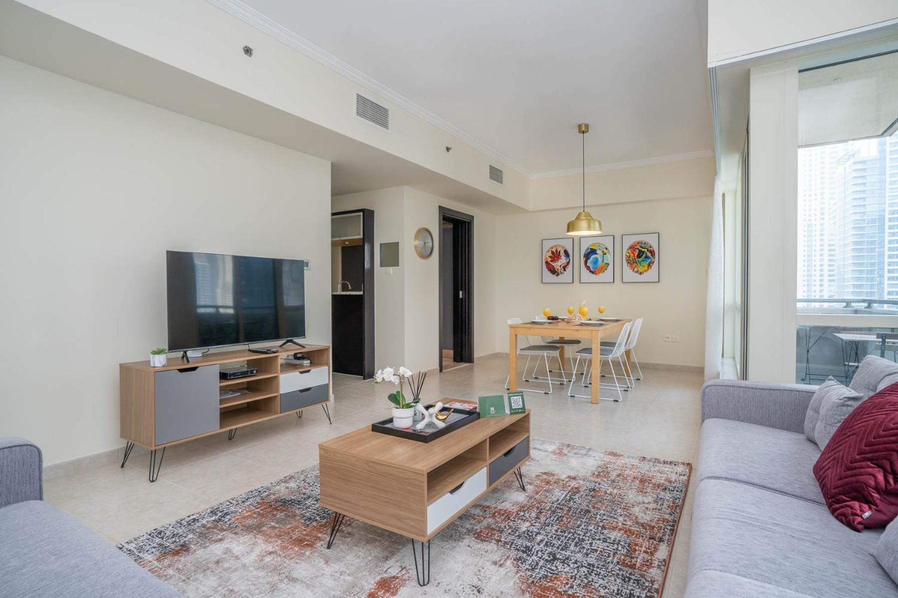 Spacious Living 1 Bedroom Marina Dubai